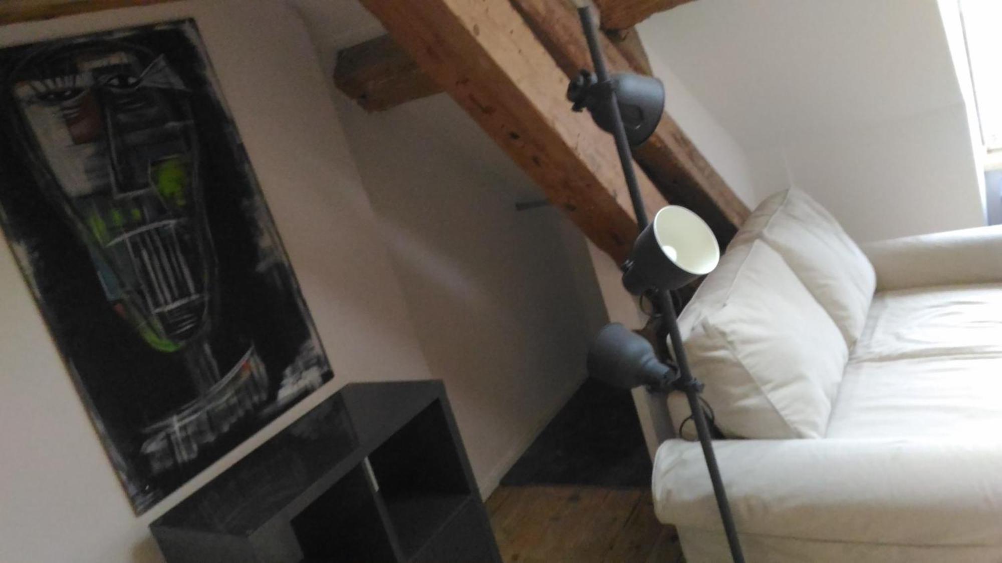Studio Meuble Proche Conseil Departemental Du Jura Lons-le-Saunier Exteriör bild