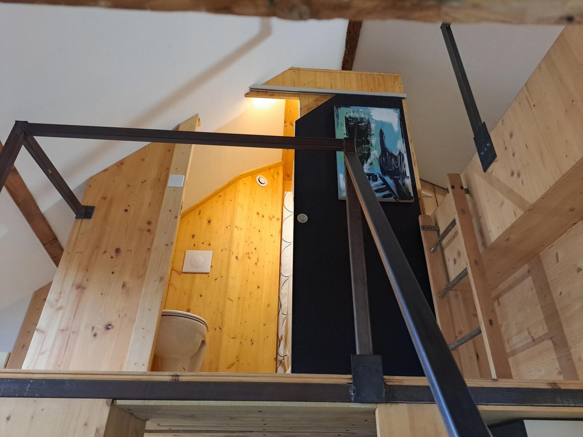 Studio Meuble Proche Conseil Departemental Du Jura Lons-le-Saunier Exteriör bild