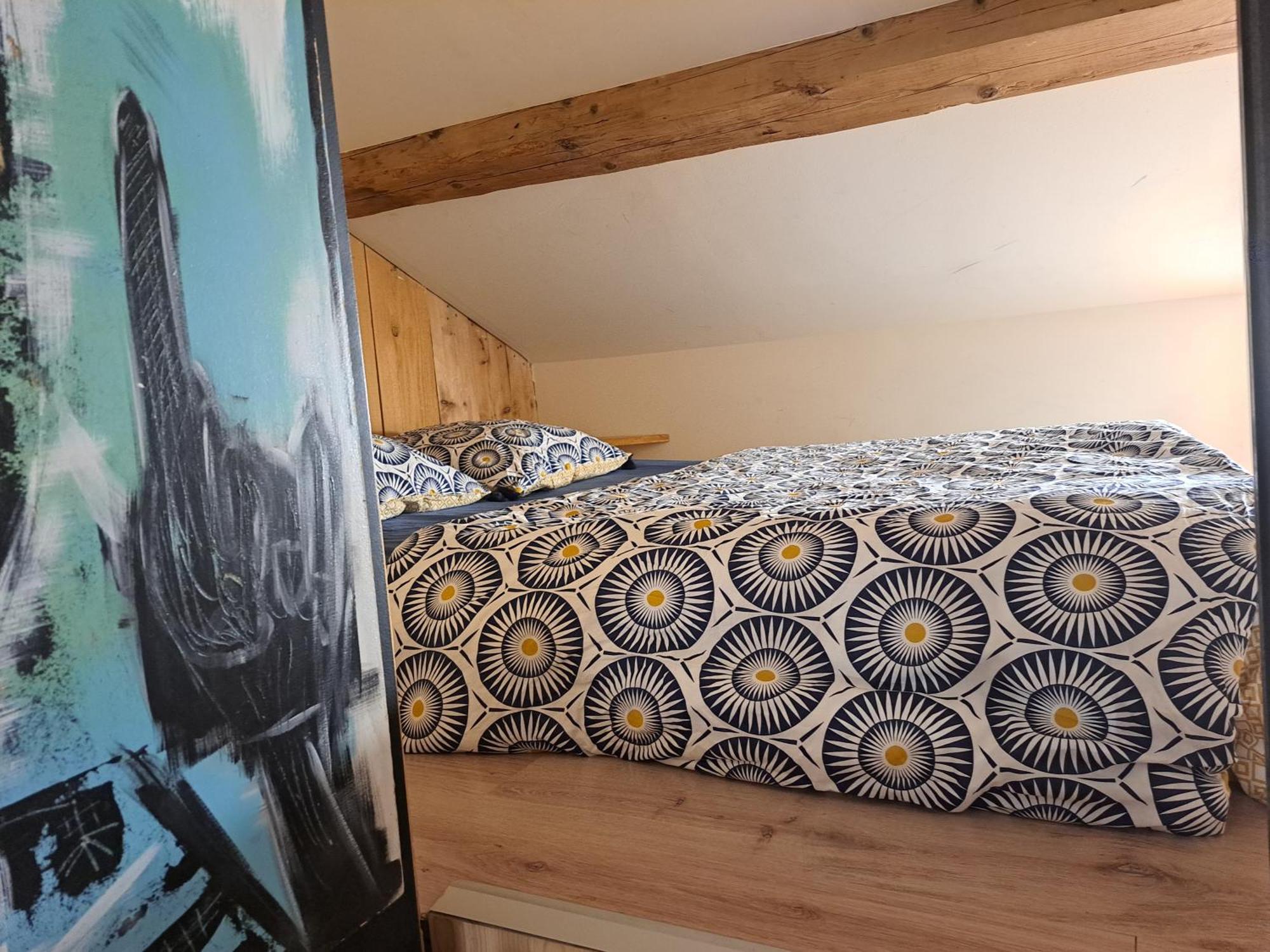 Studio Meuble Proche Conseil Departemental Du Jura Lons-le-Saunier Exteriör bild